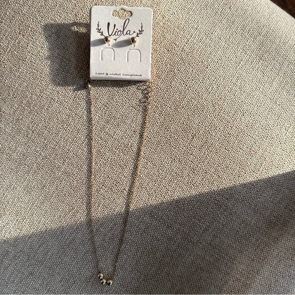 Gold Necklace Set